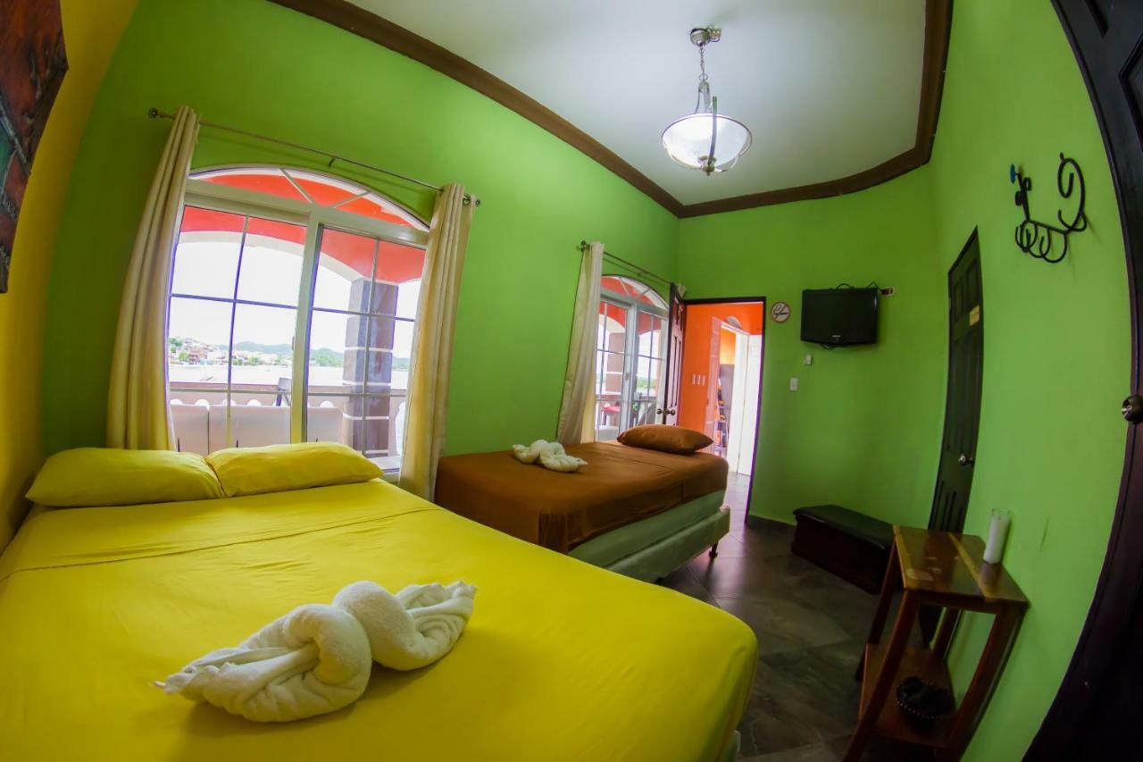 Hostal Casa De Grethel Flores Εξωτερικό φωτογραφία