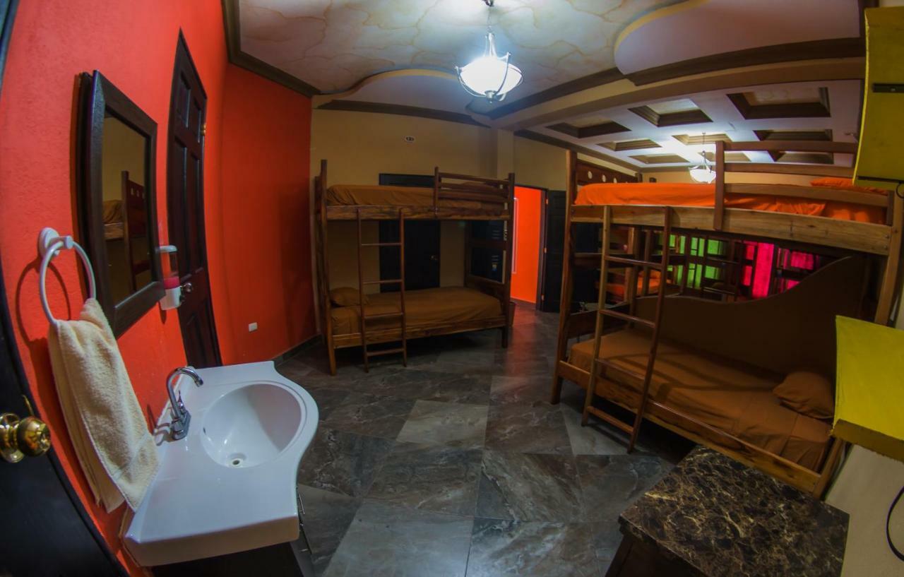Hostal Casa De Grethel Flores Εξωτερικό φωτογραφία
